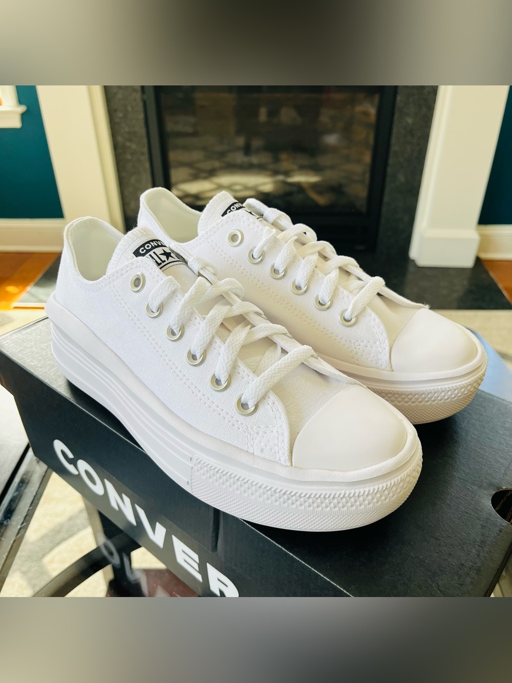 Sz 7.5 Converse Chuck Taylor All Star Move Low Platform White Women's  570257C